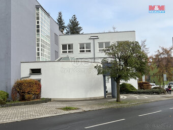 Pronájem kanc. prostoru, 117 m2, Chomutov, ul. Školní - 7