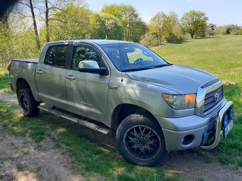Prodám Toyota Tundra 4x4 ,5.7 ,8V - 7