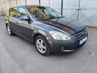 Prodám Kia Ceed 1.6 benzín,AUTOMAT - 7