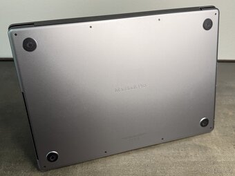 MacBook Pro 16'' 2021 / M1 Pro / 16GB / 512GB SSD - DPH - 7