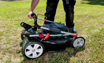 METABO Akumulátorová sekačka s 2 x aku a nabíječkou - 7