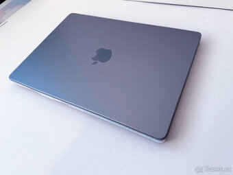 Apple MacBook Pro - M1 Max - 14" - 64 GB RAM - 2 TB (model  - 7