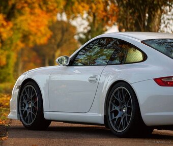 Porsche 911 (997) Carrera S - 7