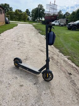 Elektrokoloběžka segway ninebot - 7