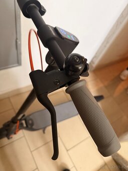 Ninebot by Segway - F40E - téměř nová elektrokoloběžka - 7