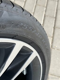 R19 DVOUROZMĚRNÉ KOLA Styling 598M - 7