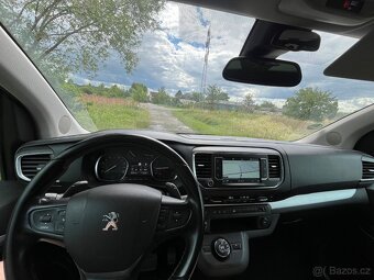 Peugeot Traveller Allure MAX výbava 8 míst - 7