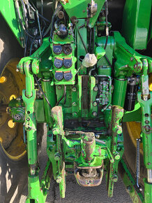 Traktor John Deere 7810 - 7