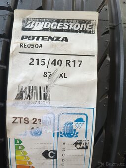 1xletní pneu 215/40/17.Bridgestone. - 7