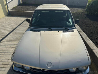 Náhradní díly BMW 524 td E28 s celeho vozu - 7