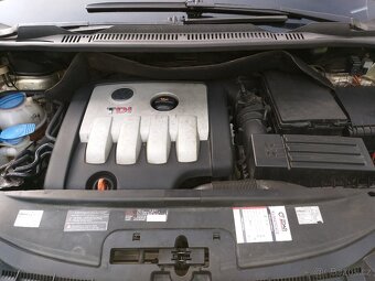 vw Touran 2.0 .tdi pd 100 kw rok 2003 webaso - 7