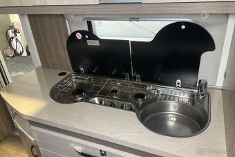 Hobby 545 KMF De Luxe, palandy - 7