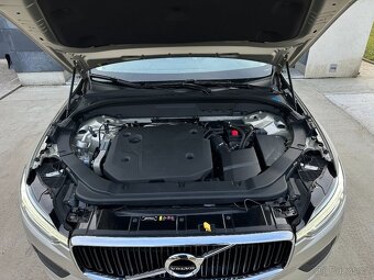 Volvo XC60 2.0 Momentum Pro B4 AWD MILD HYBRID - 7