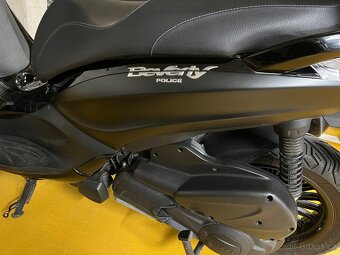 Piaggio Beverly 300 - 7