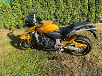 Honda Hornet CB600F - 7