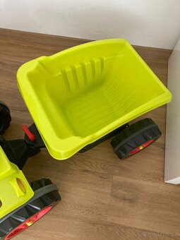 Slapaci traktor s privesem - 7