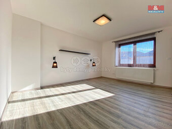 Pronájem rodinného domu, 83 m², Sezimovo Ústí, ul. 1. máje - 7