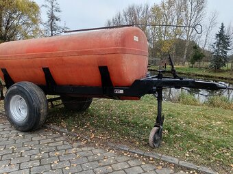 Laminátový fekál, cisterna, nádrž na vodu o objemu 4.000l - 7