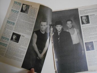 U2 - VSTUPENKA + ČASOPIS MELODIE + ČLÁNEK ROCKPOP  - 7