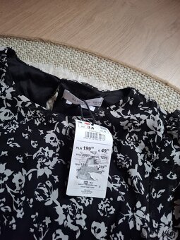 Květinové midi šaty Reserved - 7