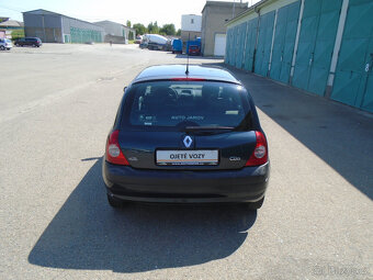 Renault Clio - 7