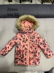 Oblečení holčička 0 - 1rok, bunda 1-2, spací pytle - 7