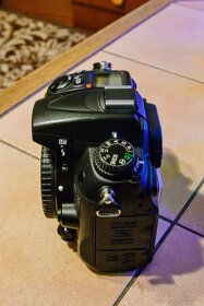 Nikon D7000 telo - 7