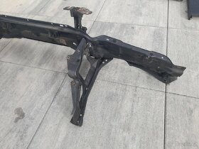 Přední stěna BMW e32 - 7
