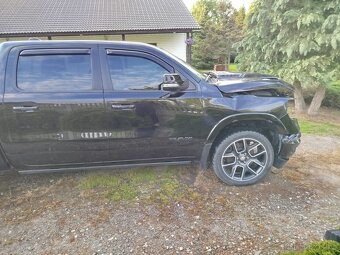 Dodge RAM LARAMIE 5.7 V8 , 4x4 , full vybava , 2019 rok - 7