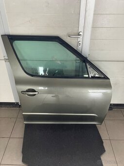 ŠKODA YETI - LF6X L2L2 LA7W prodám dily z hav. vozu - 7