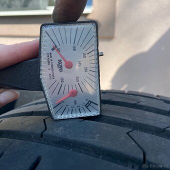 Přední nárazník bmw e90, kola R17 - 7