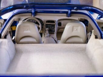 Chevrolet Corvette C5 1:18 AutoArt - 7