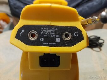 Prodám staré retro rádio jako motorka se svítící reflektorem - 7