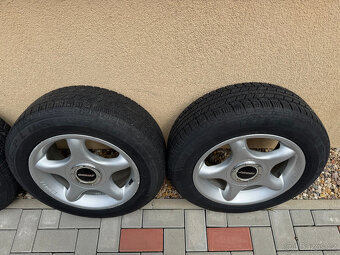Alu kola Zender 15" 4x100, 7Jx15 ET35, zimní pneu 185/65/15 - 7