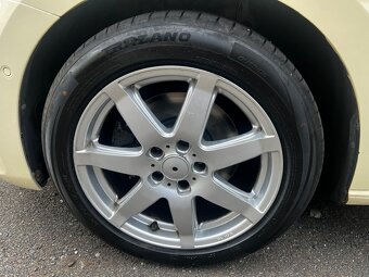 Volkswagen Touran, 2,0 Tdi, DSG, 7 míst Rok výroby: 5/2020 - 7