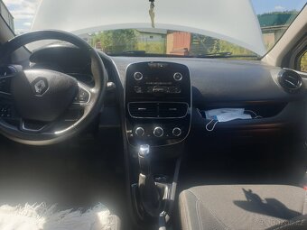 Renault clio 1.2 i - 7