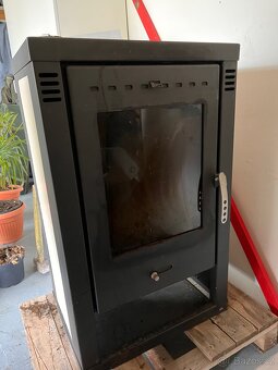 Krbová kamna s teplovodním výměníkem - 7