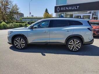 Espace E-Tech Full hybrid iconic full hybrid E-Tech 200 k - - 7