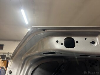 Víko kufru MB w202 - 7