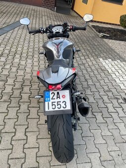 Triumph street tripl 765 RS - 7