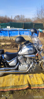 Suzuky Intruder 125 - 7