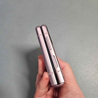 Samsung Galaxy Z Flip3 Violet 128GB - 7