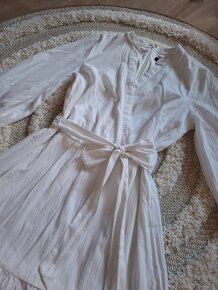 Šaty s páskem DKNY - 7