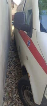 VW Transportér T5 sanitka - 7