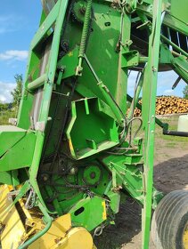 Svinovací lis John Deere 590 - 7