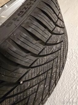 Hezká sada kol 5x108 r19 et45 s hlídáním tlaku. Nové pneu - 7