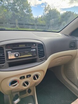 Prodám Hyundai Accent - 7