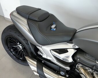 Triumph Rocket 3 R 2022 - 7