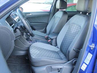 Volkswagen Tiguan 2,0 TDi 4Mot DSG R-Line Tov.Záruka ČR 1.ma - 7