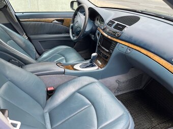 Prodám Mercedes W211 E220CDI Avangarde rok 2005 - 7